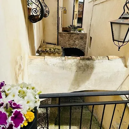 Trilocale In Centro Storico A *